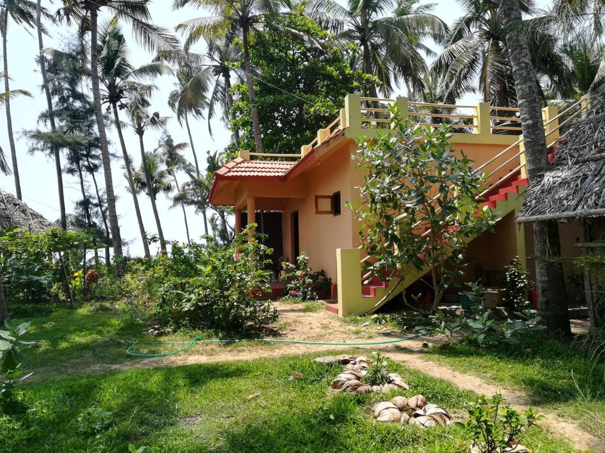 Sukriti Beach Resort Варкала Экстерьер фото